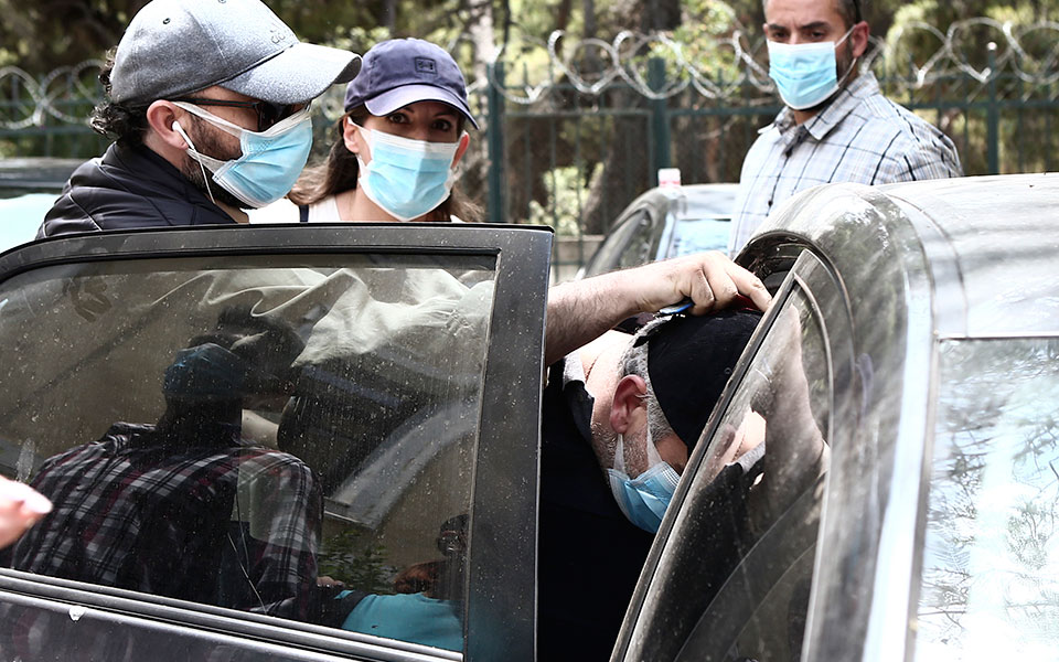 δίκη-ψευτογιατρού-σπατάλησε-τη-ζω-561603736