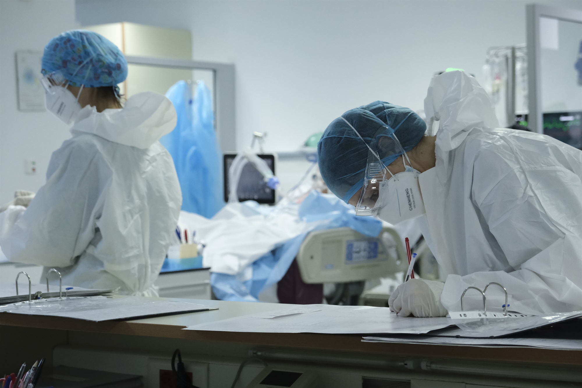 κορωνοϊός-εύθραυστη-σταθεροποίηση-κ-561587440