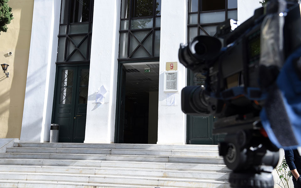 δίκη-ψευτογιατρού-πήγε-στο-δικαστή-561608764