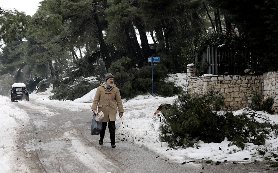 προβλήματα-από-τη-χιονόπτωση-στον-νομ-561607615