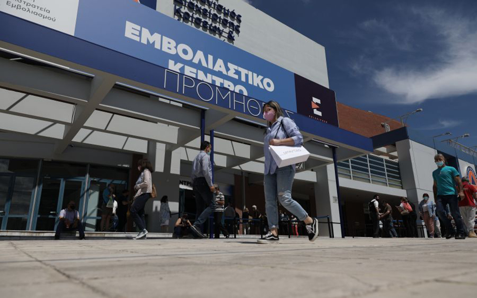 παπαευαγγέλου-για-τρίτη-δόση-στους-55-μ-561579913