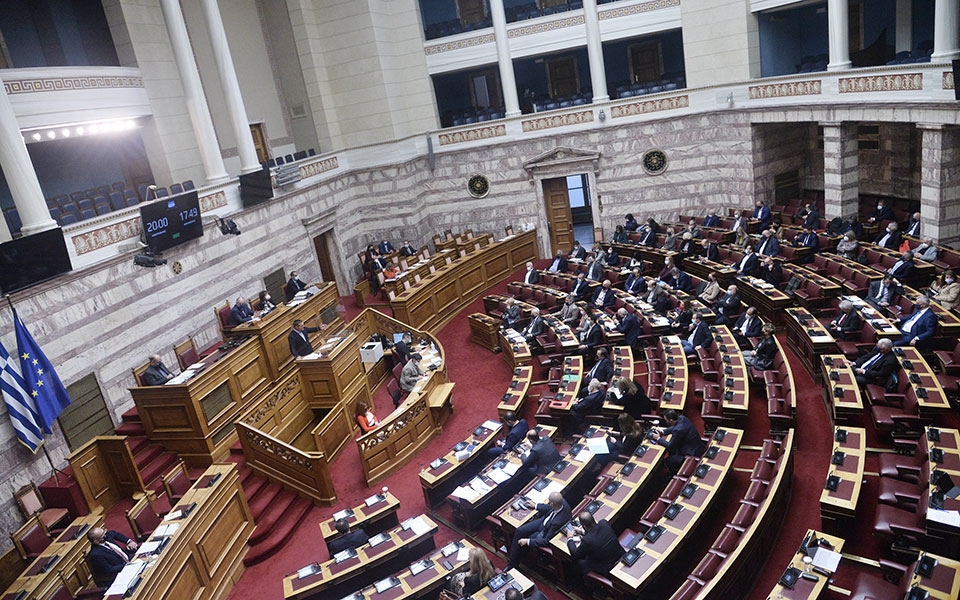 εξεταστική-με-τις-ψήφους-της-αντιπολί-561585502