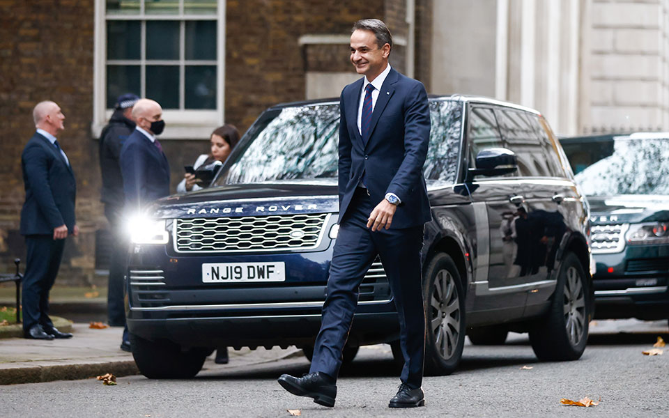 συνάντηση-μητσοτάκη-με-έλληνες-του-λο-561590230