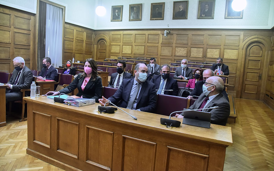 εξεταστική-επιτροπή-σύγκρουση-για-το-561601720