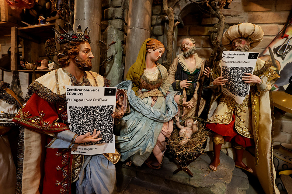 Με το πιστοποιητικό στο χέρι