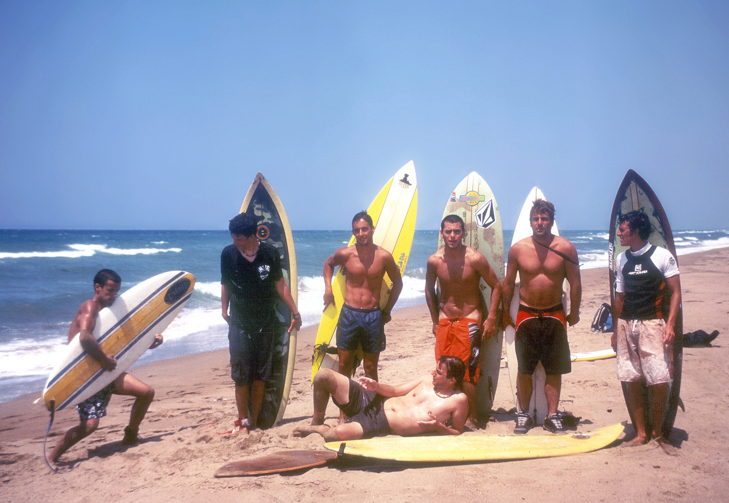 Δαμάζοντας τα κύματα: 50 χρόνια αθηναϊκό σέρφινγκ-6