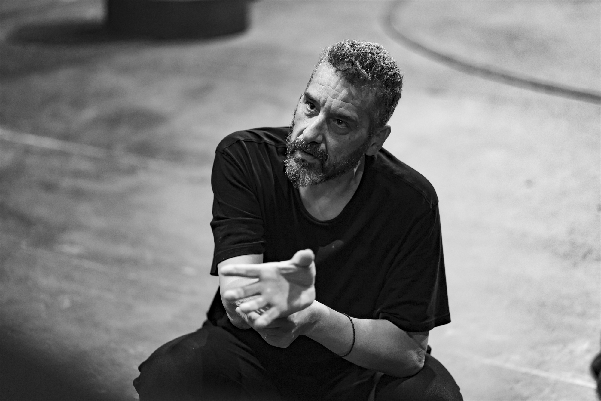 Ο σκηνοθέτης Γιώργος Σκεύας στην «Κ»: «Ολοι έχουμε την ανάγκη να πιάσουμε το χέρι κάποιου»-1