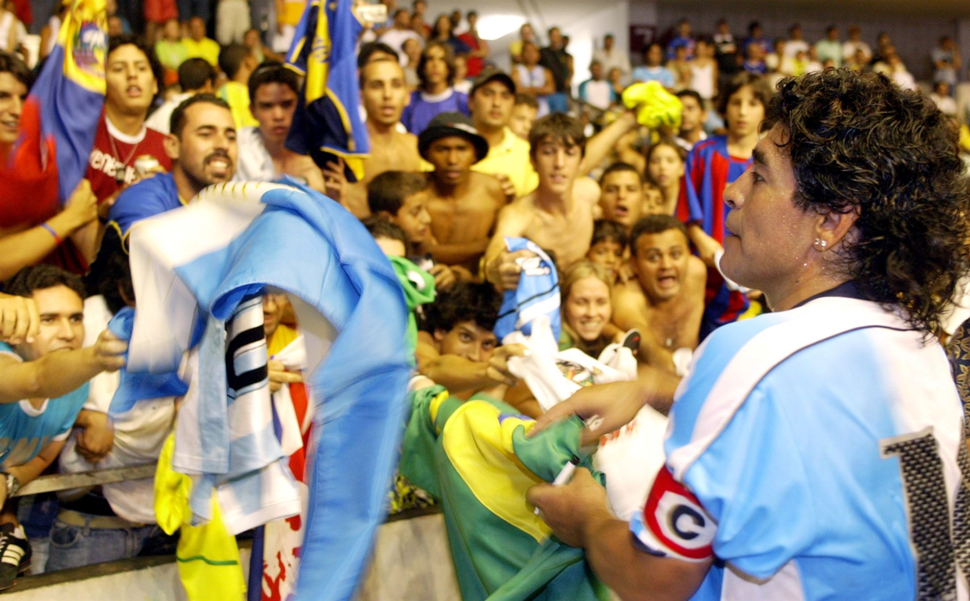 ντιέγκο-μαραντόνα-ένας-χρόνος-χωρίς-τ-561601366