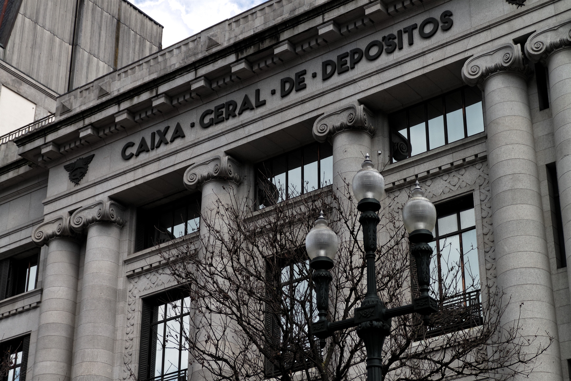 τα-αρνητικά-επιτόκια-φέρνουν-βροχή-χρ-561587959