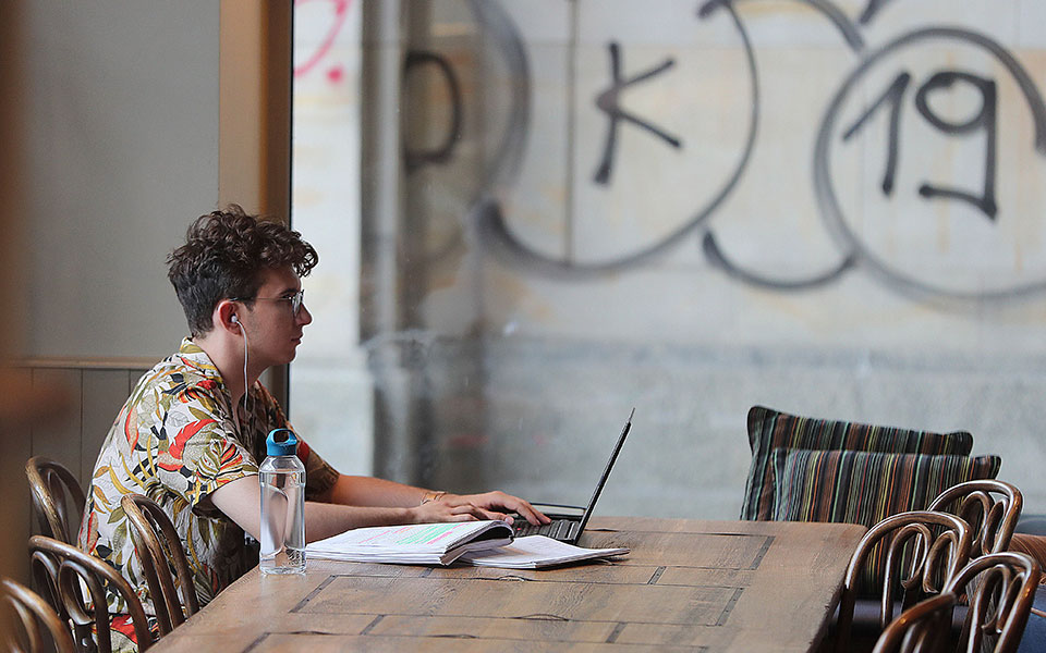 ένας-επαναπατρισμός-της-ελληνικής-561596992