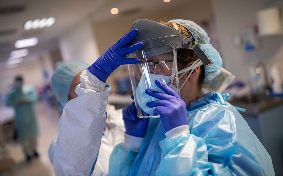 κορωνοϊός-6-862-νέα-κρούσματα-55-θάνατοι-508-δι-561583474