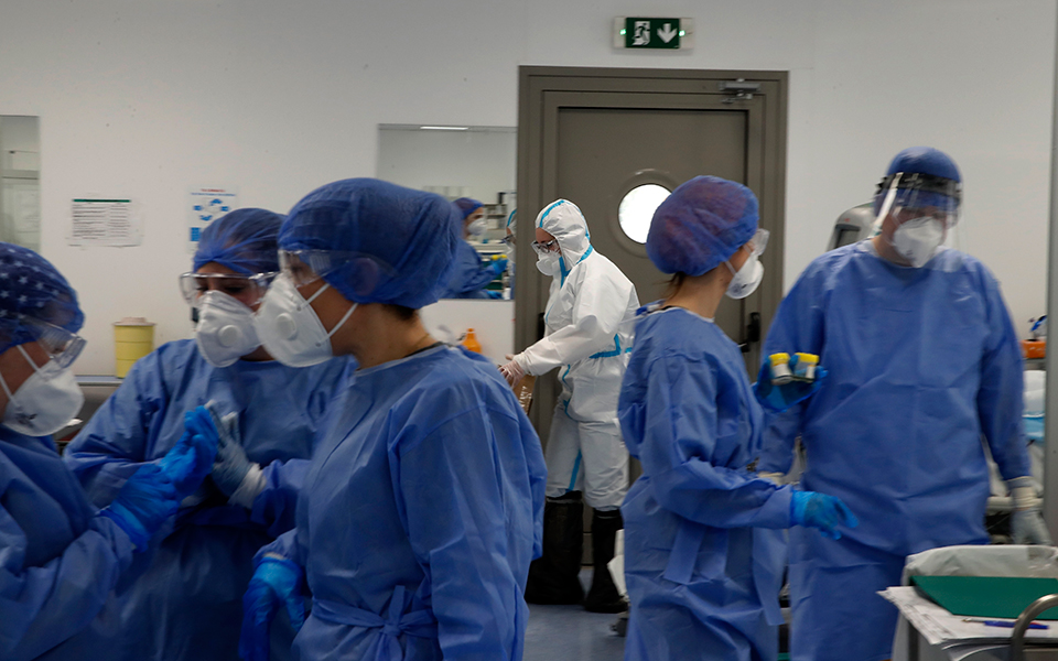 συνεχίζεται-η-επέλαση-του-κορωνοϊού-561575815