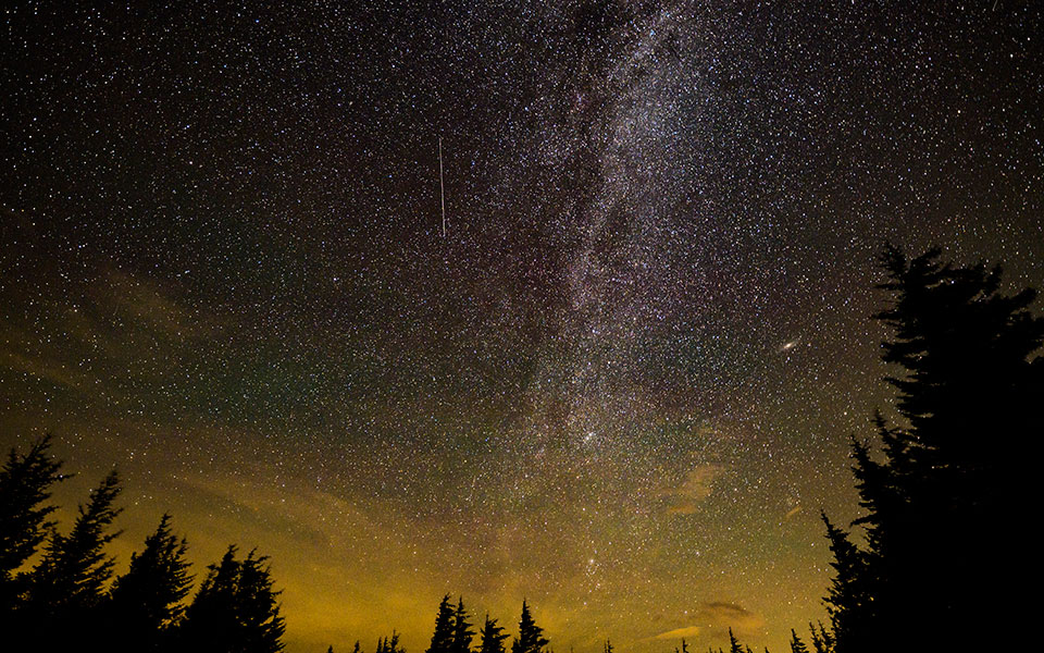 πεφταστέρια-κορυφώνεται-η-βροχή-των-δ-561588295