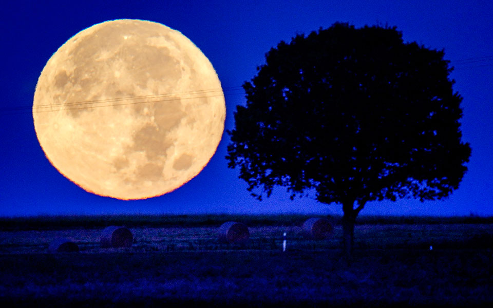 σελήνη-επιβεβαιώθηκε-η-ύπαρξη-ψυχρών-561588142