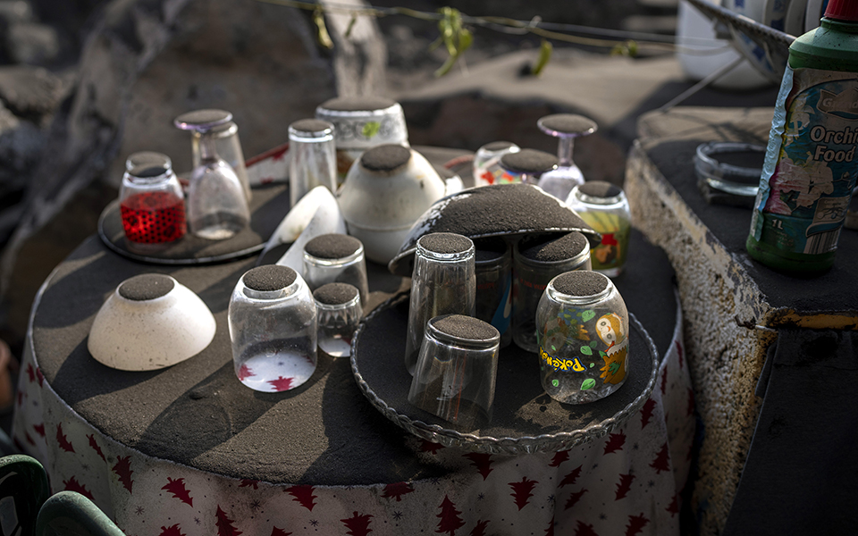 Λα Πάλμα: Όταν η ηφαιστειακή τέφρα σκεπάζει τα πάντα (εικόνες)-12