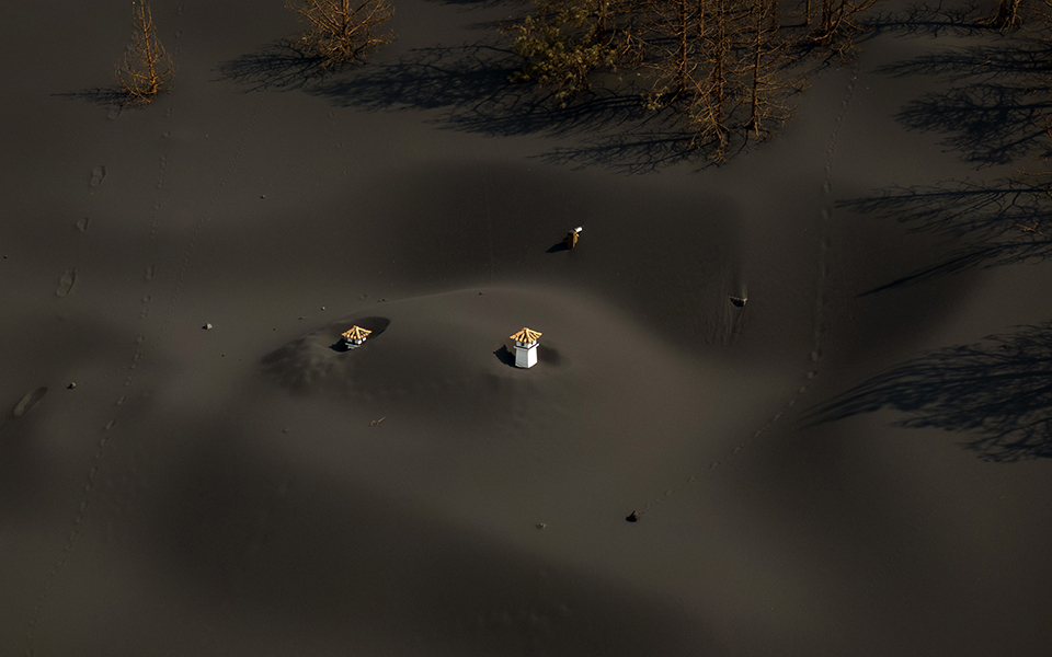 Λα Πάλμα: Όταν η ηφαιστειακή τέφρα σκεπάζει τα πάντα (εικόνες)-8