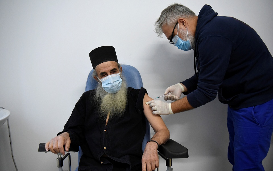 αγιορείτες-μοναχοί-ο-θεός-κατευθύνε-561598627