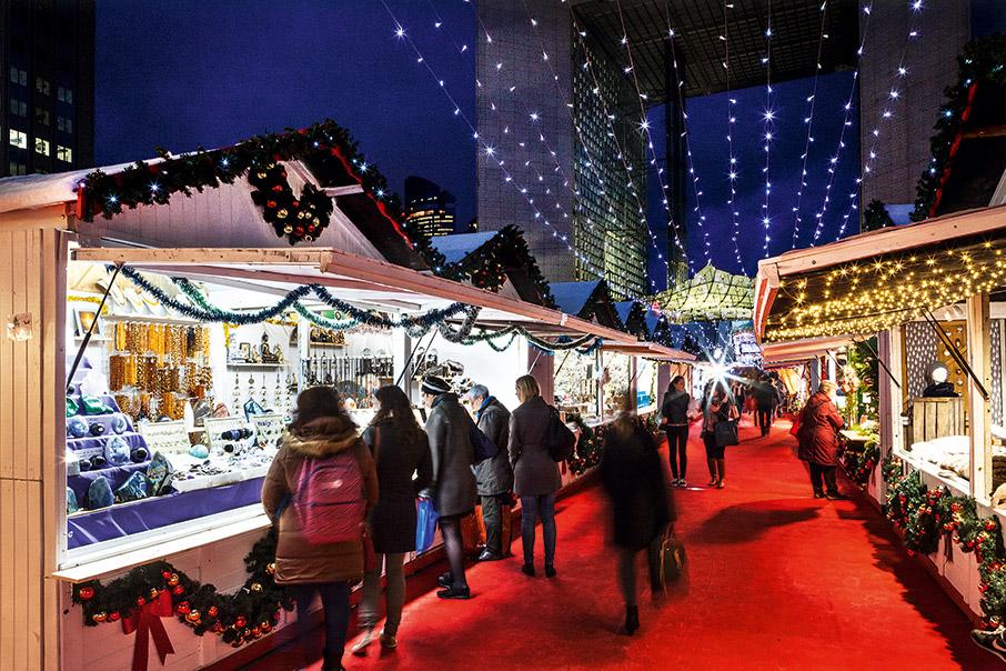 Το Παρίσι γοητεύει και στις γιορτές-2
