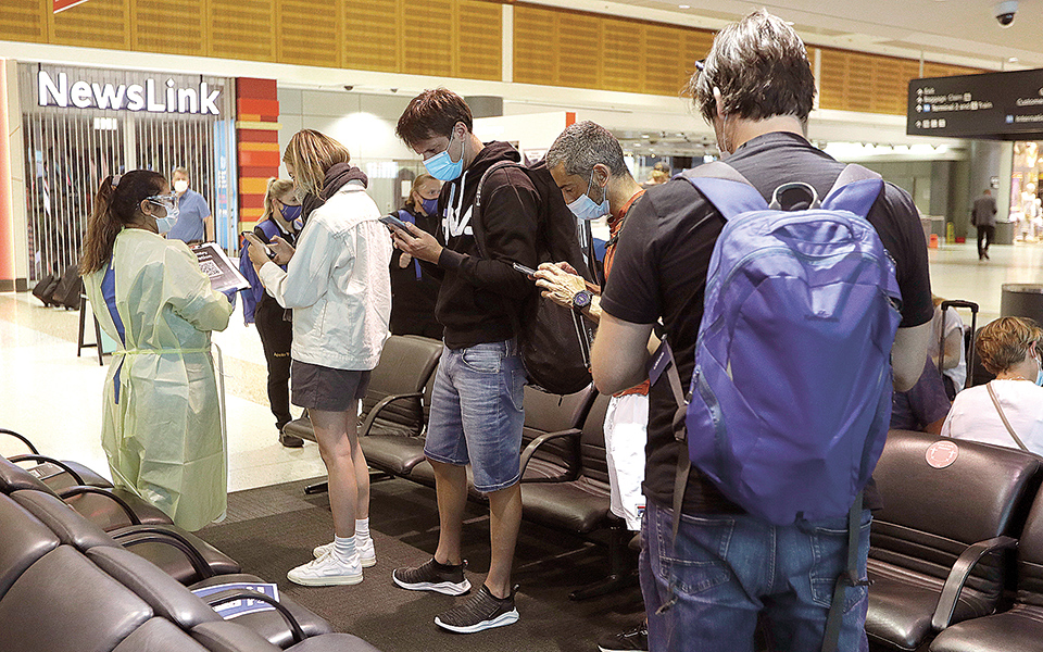 εμβόλιο-η-τρίτη-δόση-διαβατήριο-ταξ-561600172