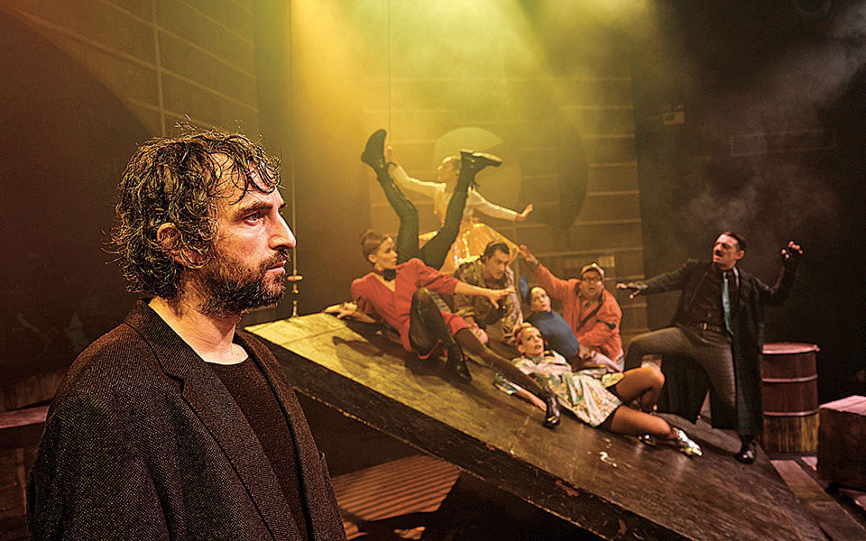 αρης-σερβετάλης-ο-νέος-ήρωας-των-αντ-561599194