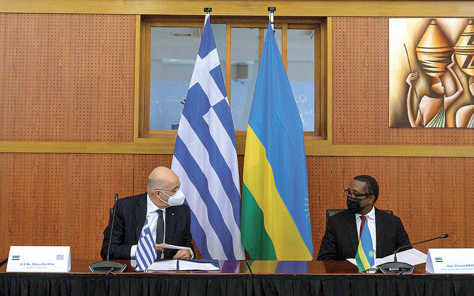 η-διπλωματία-μας-ανακαλύπτει-την-αφ-561574510