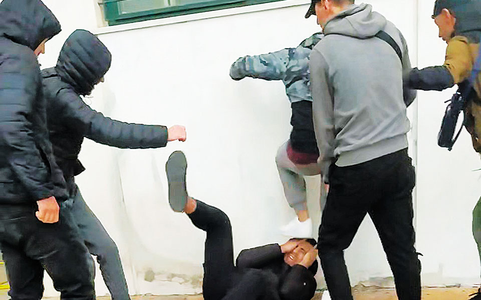 τα-ντοκουμέντα-της-βίας-από-συμμορία-α-561579718