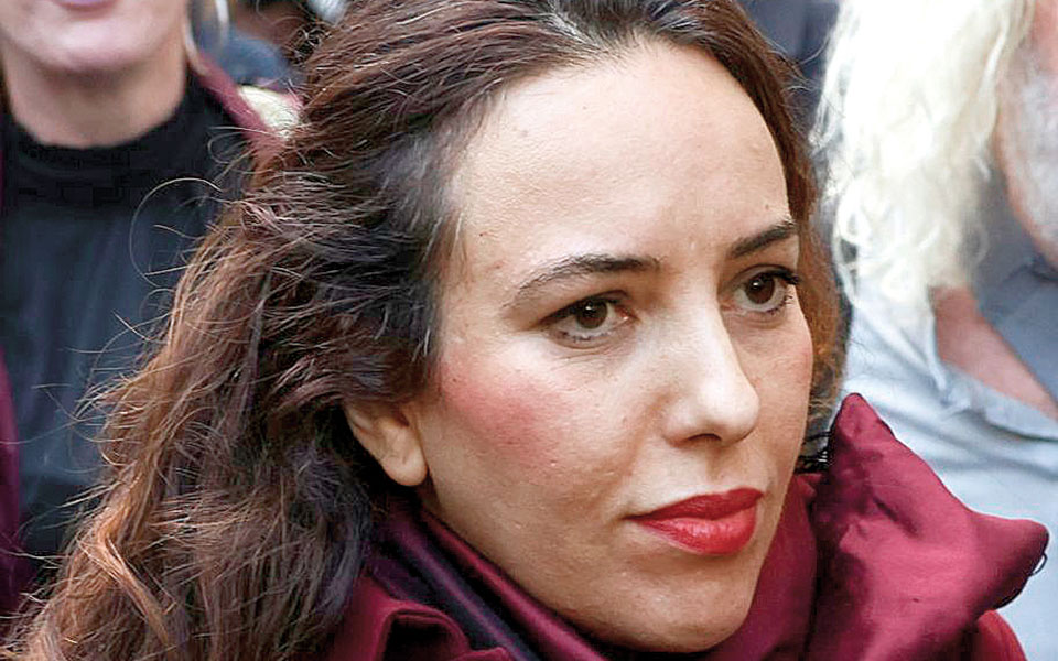 στη-φυλακή-θα-γίνει-ο-γάμος-του-τζ-ασάν-561585415