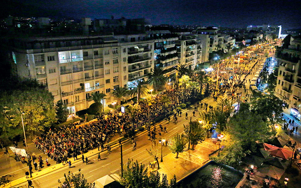 επέτειος-πολυτεχνείου-χωρίς-παρατρά-561591619