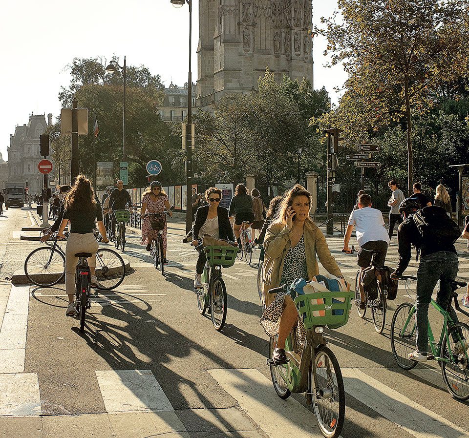 Τα ποδήλατα κατέκτησαν το Παρίσι-1