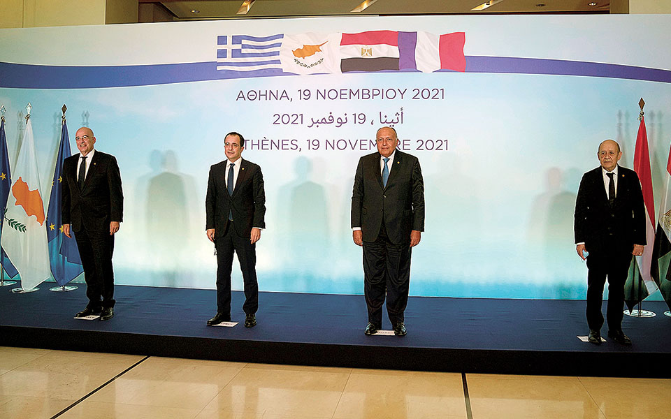 συναντίληψη-στην-τετραμερή-561595963