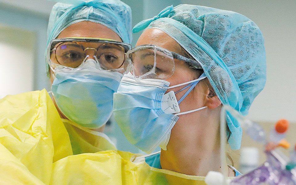 ευρώπη-κόκκινος-συναγερμός-στα-νοσοκ-561600061