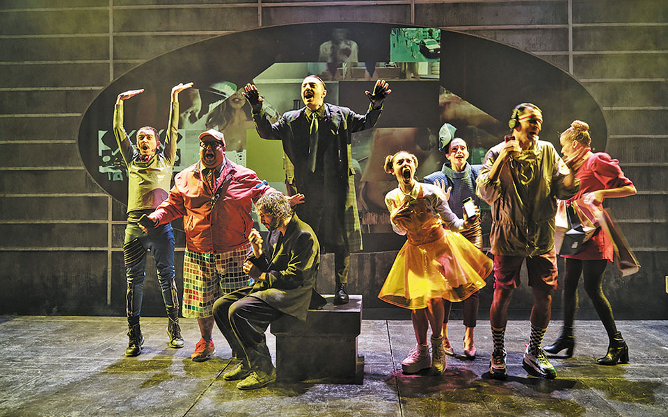 η-ασφάλεια-πιο-πάνω-από-την-τέχνη-561600442