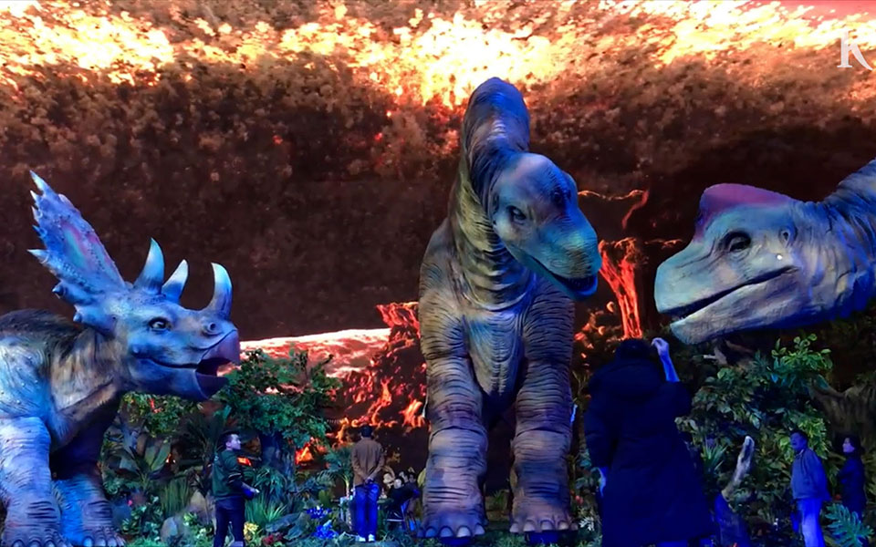 ελληνικά-χέρια-ζωντάνεψαν-δεινοσα-561596587