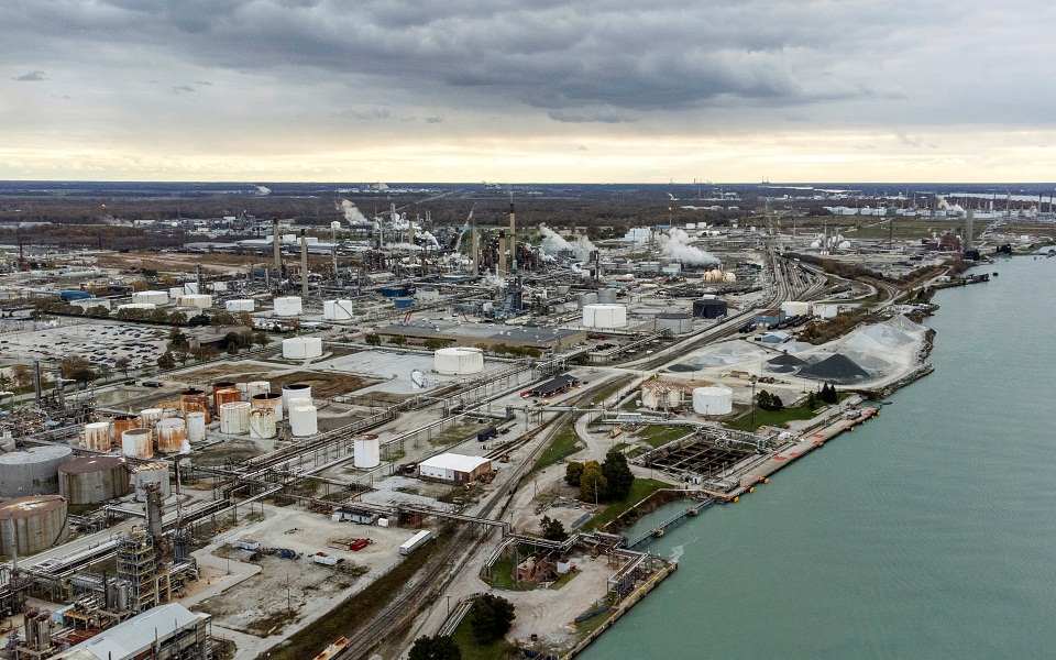 τα-ηαε-δηλώνουν-έτοιμα-να-αυξήσουν-την-561576370