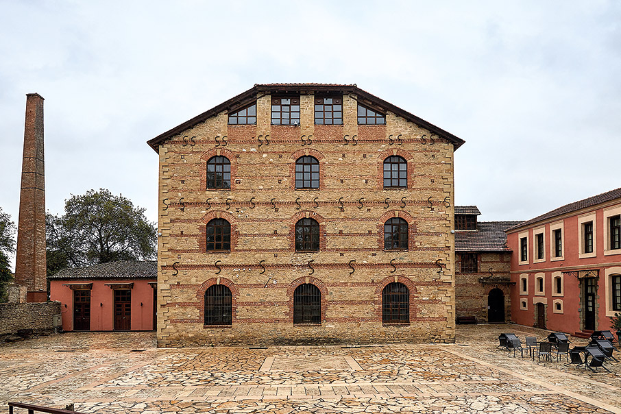 Τρίκαλα: Η πόλη που ξέρει από ευ ζην-11