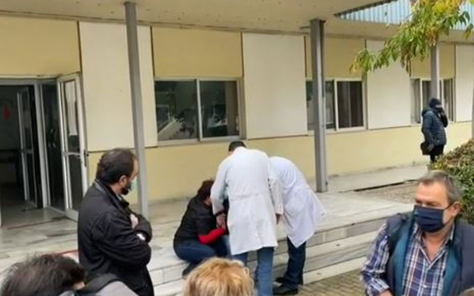 κατέρρευσε-ο-διευθυντής-της-κλινικής-cov-561567904