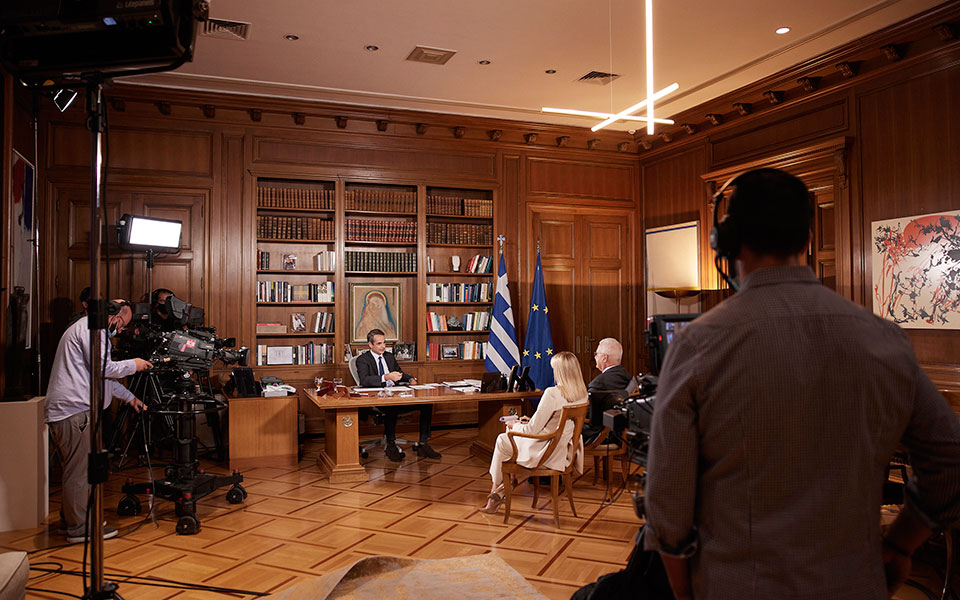 συριζα-για-μητσοτάκη-εκτός-τόπου-και-χ-561569869