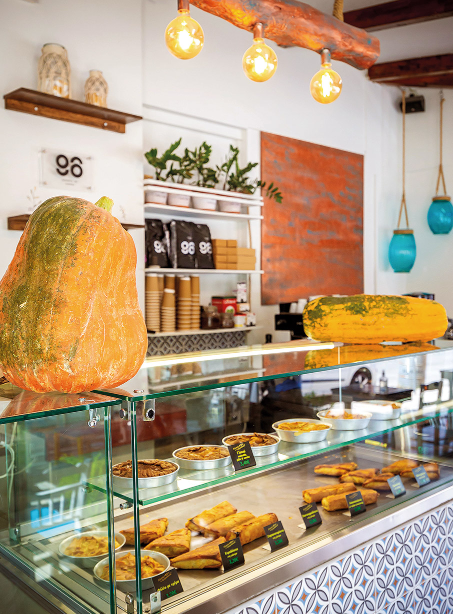 Oι καλύτερες πίτες της Αθήνας είναι του Μυκονιάτη-1