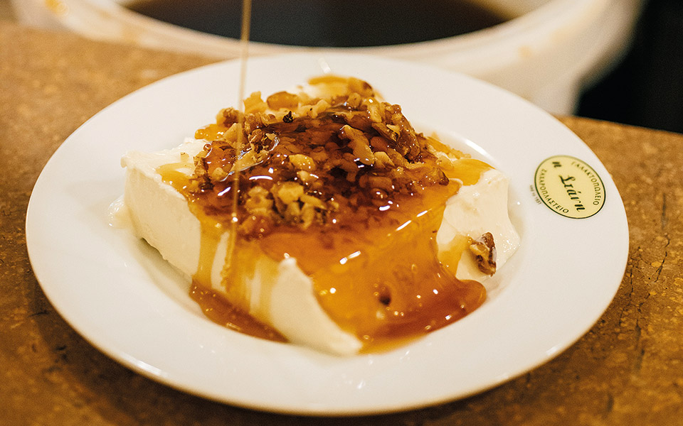 ιστορίες-από-γάλα-κανέλα-561598885