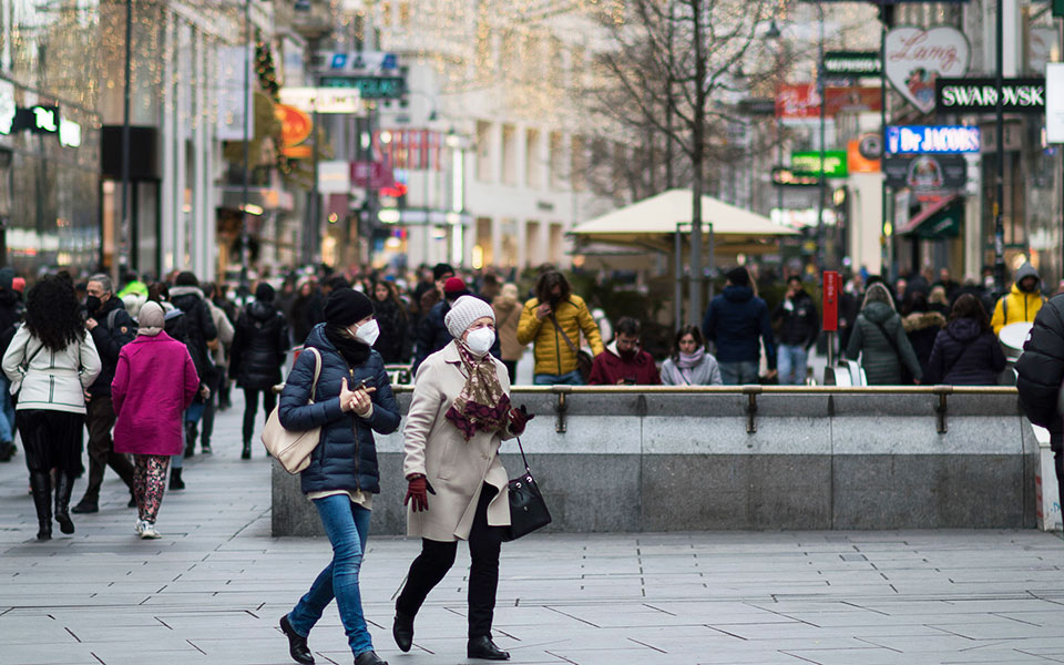 η-πανδημία-καλπάζει-οι-κυβερνήσεις-αν-561591676