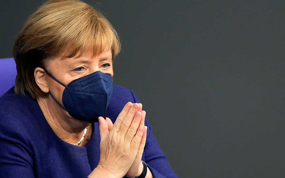 μέρκελ-σχέδια-για-γραφείο-σκιώδους-κ-561591904