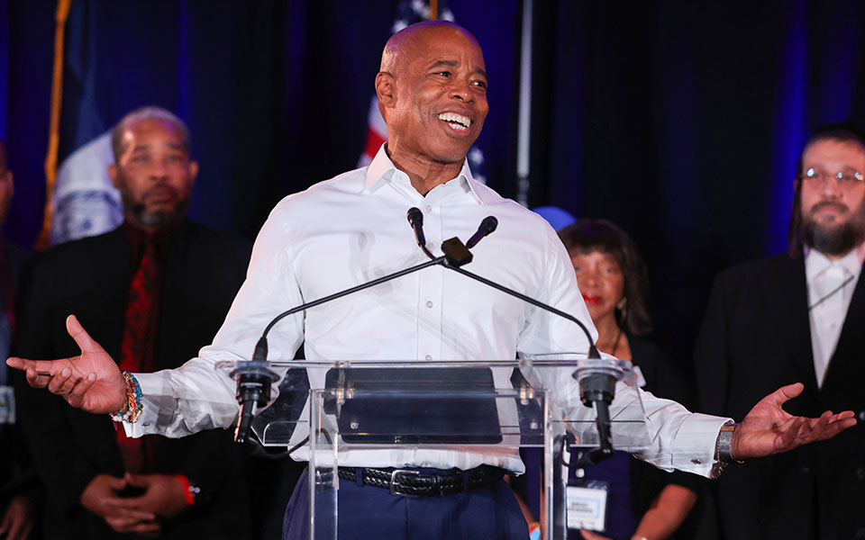 έρικ-άνταμς-ο-δεύτερος-αφροαμερικανό-561569146