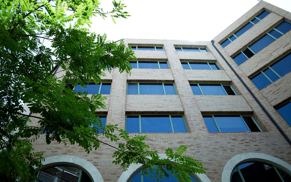 καινοτόμα-και-επίκαιρα-προγράμματα-σ-561598570