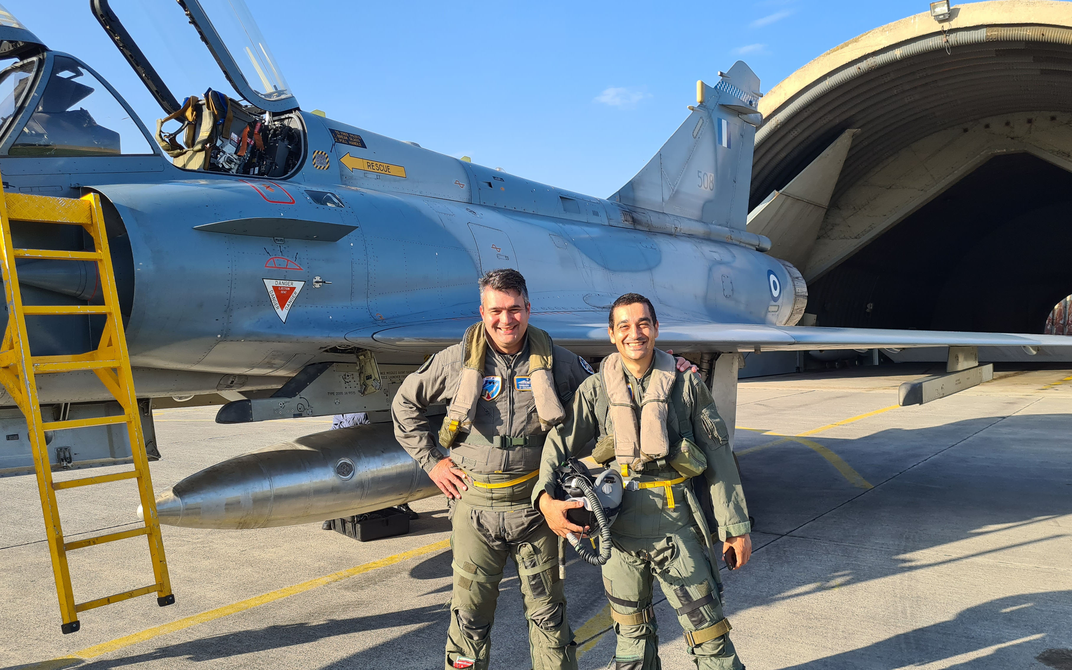 Πετώντας με τα φτερά των Ικάρων του Αιγαίου (εικόνες)-1