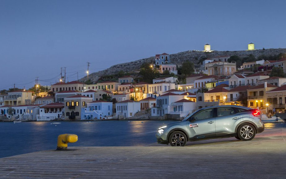 στη-χάλκη-με-citroen-e-c4-c-cross-561576547
