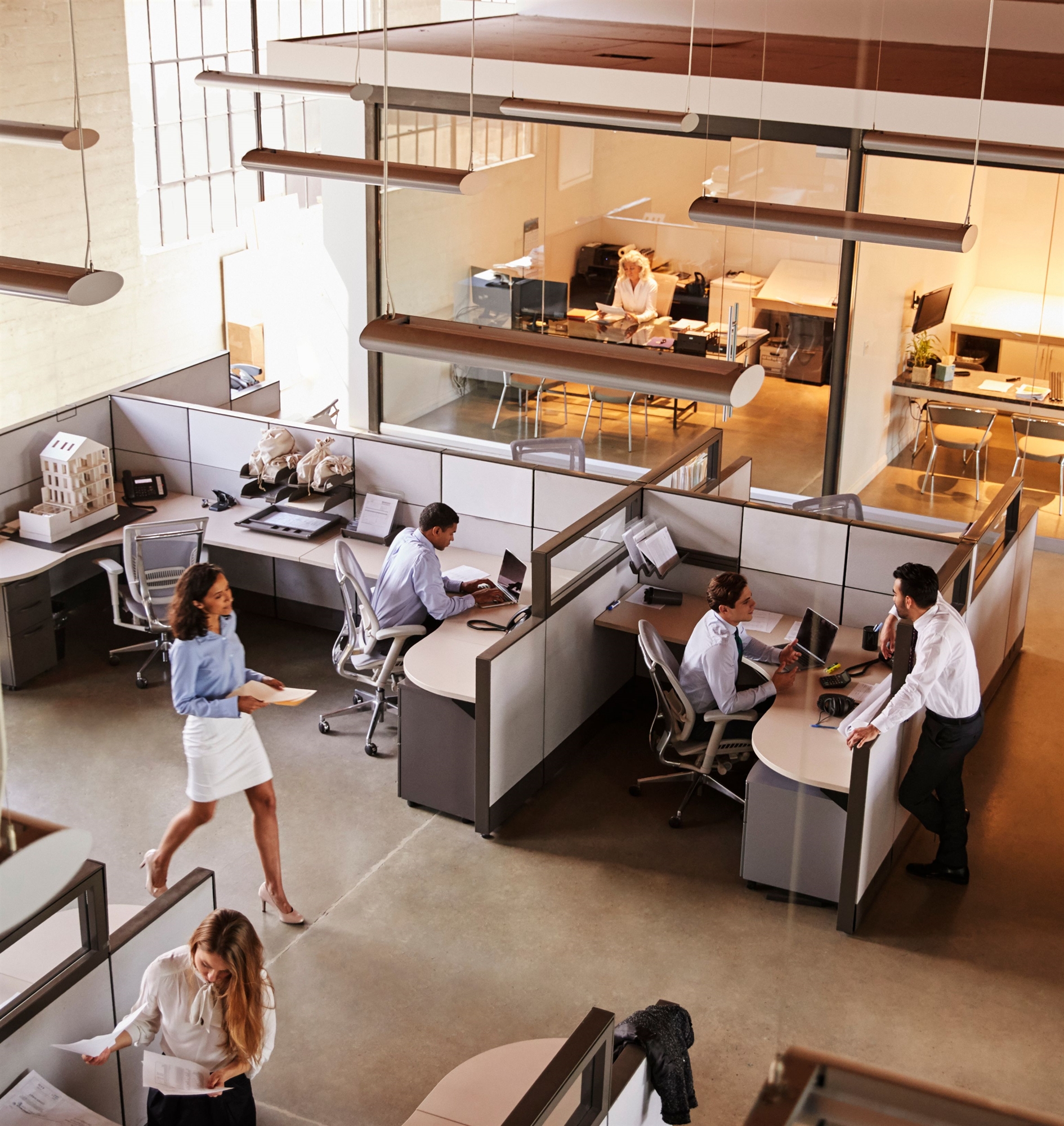 ηπα-εργάσιμη-εβδομάδα-τεσσάρων-ημερώ-561593230