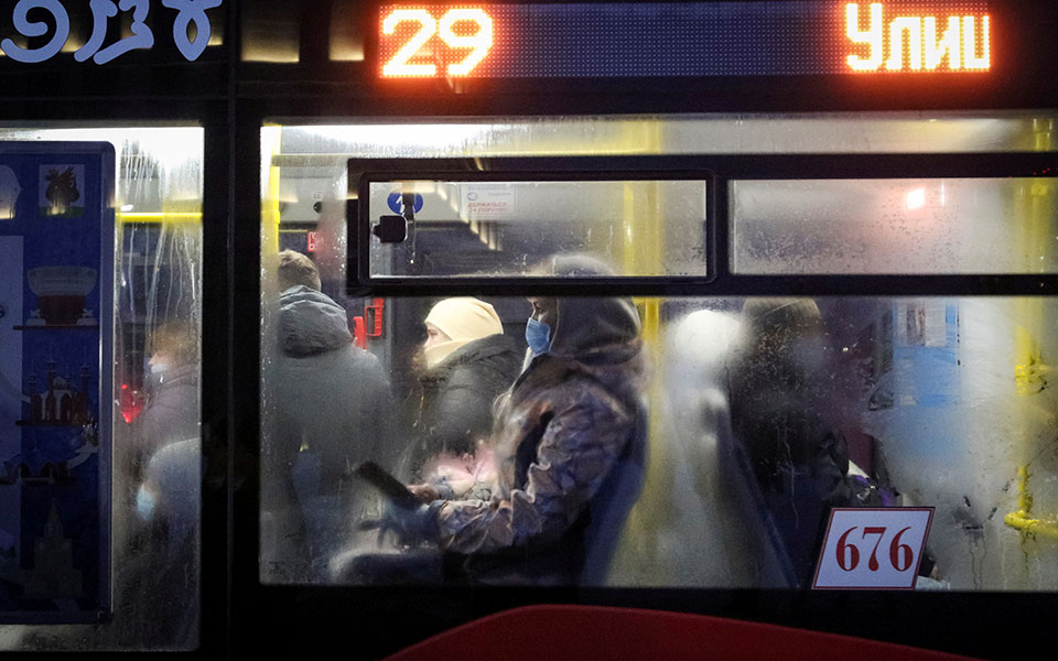 μετάλλαξη-όμικρον-ρωσία-προς-επιβο-561607177