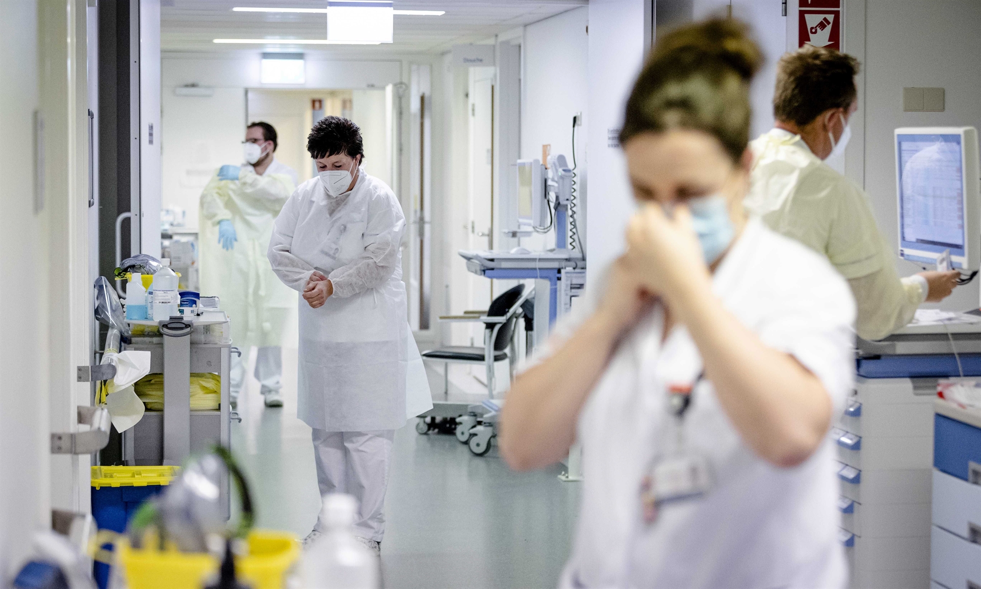 κορωνοϊός-σε-καθολικό-lockdown-οδηγείται-η-ο-561582469