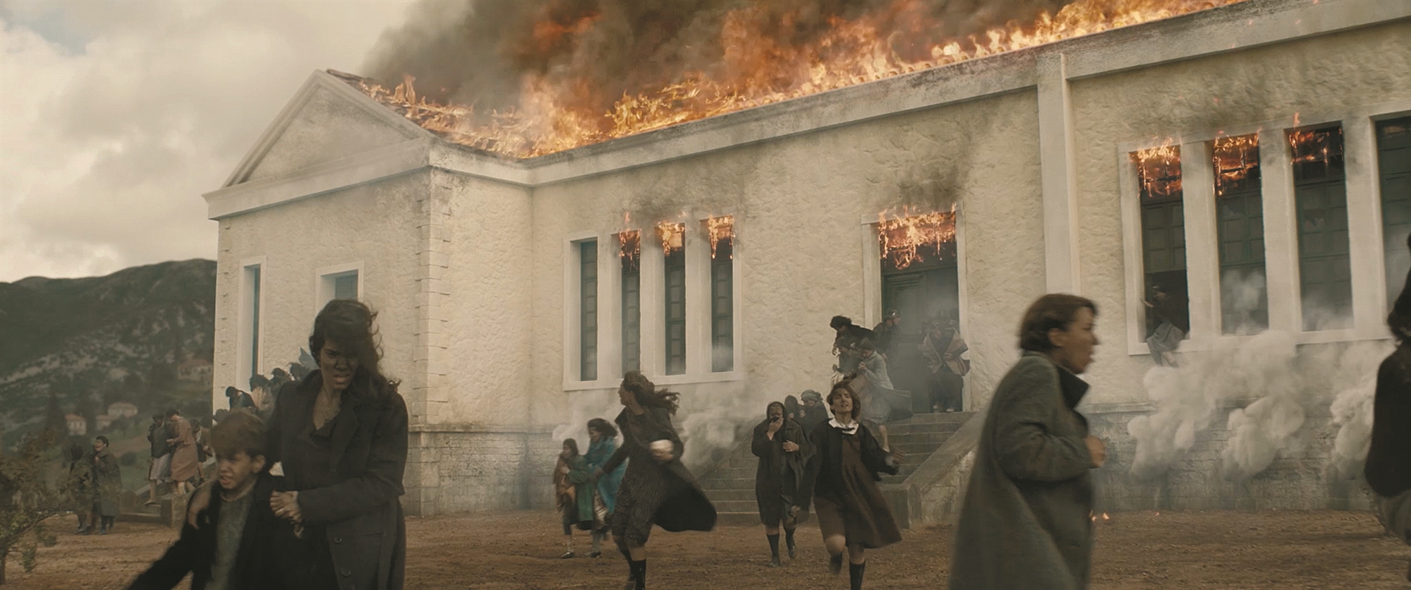 καλάβρυτα-1943-το-τρέιλερ-που-άναψε-φωτιέ-561571666