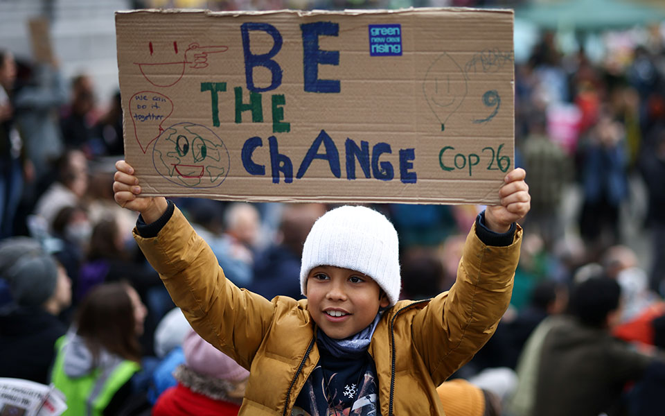 Κλιματική αλλαγή: Δεκάδες χιλιάδες διαδηλωτές στη Γλασκώβη και ανά τον κόσμο-2